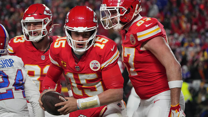 Mahomes, Kelce and the Chiefs are one away from becoming the first team to win three consecutive titles in the modern Super Bowl era. 