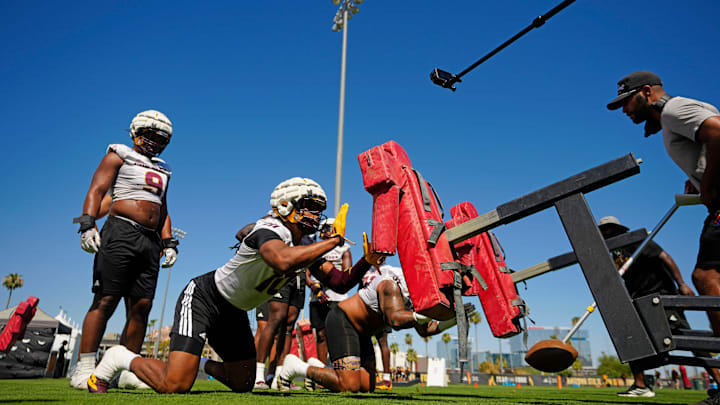 Arizona State defensive lineman Clayton Smith (10) runs a drill during the first day of fall practice in Tempe, Ariz. on July 30, 2025. Arizona State defensive lineman Clayton Smith (10) runs a drill during the first day of fall practice in Tempe, Ariz. on July 30, 2025.