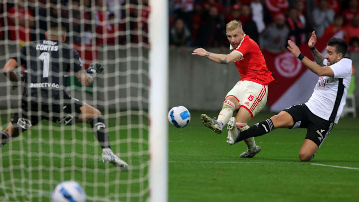 Atacante tem contrato com o Colorado até 2024