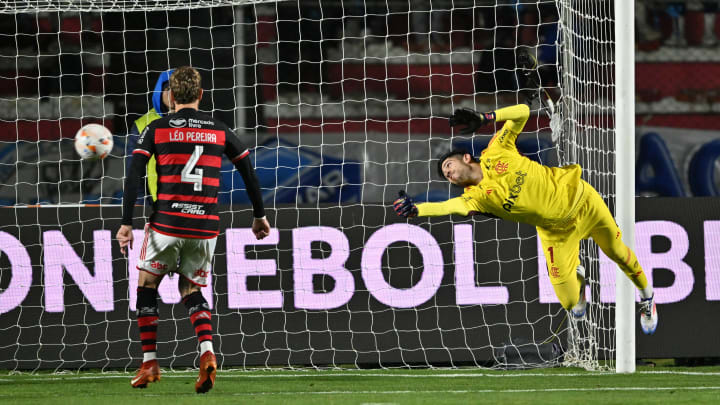 Rossi impediu vitória maior do Bolívar Rossi impediu vitória maior do Bolívar