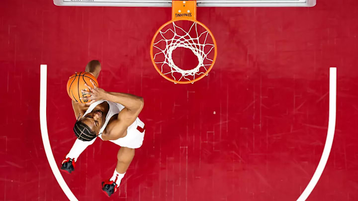 Alabama forward Mouhamed Dioubate (10) Dunk the ball during warm-ups at Coleman Coliseum in Tuscaloosa, AL on Saturday, Jan 4, 2025. 
