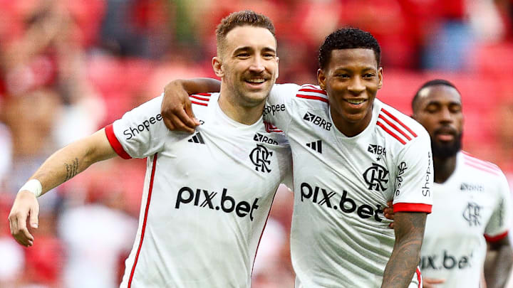 Flamengo foca em dar ritmo ao elenco principal visando a Supercopa