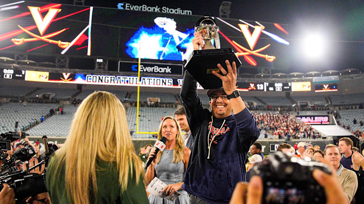 Virginia Cavaliers head coach Tony Elliott Virginia Cavaliers head coach Tony Elliott