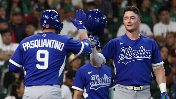 Zach Dezenzo, Vinnie Pasquantino and Italy blew out Mexico to secure first place in Pool B.