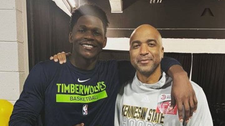 Anthony Edwards and Amir Abdur-Rahim, who coached him at Georgia.