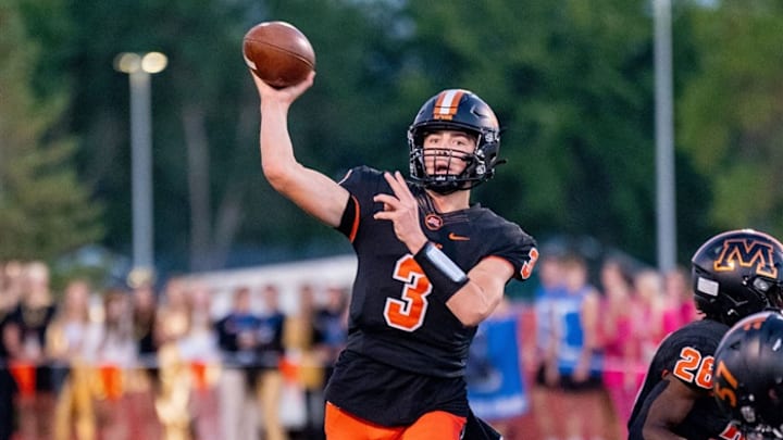 Sophomore Moorehad, Minn. QB Jett Feeney Sophomore Moorehad, Minn. QB Jett Feeney