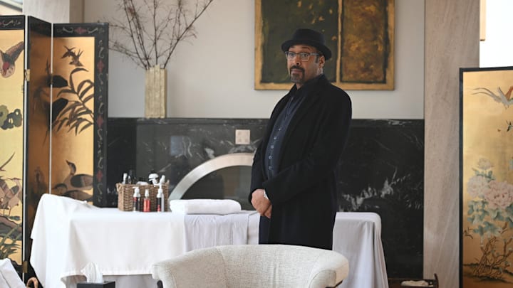 THE IRRATIONAL -- "Cheating Life" Episode 109 -- Pictured: Jesse L. Martin as Alec Mercer -- (Photo by: Sergei Bachlakov/NBC)