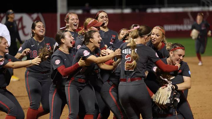 The University of Alabama softball team in action against LSU during NCAA Super Regionals at Rhoads Stadum in Tuscaloosa, AL on Saturday, May 23, 2026. The University of Alabama softball team in action against LSU during NCAA Super Regionals at Rhoads Stadum in Tuscaloosa, AL on Saturday, May 23, 2026.