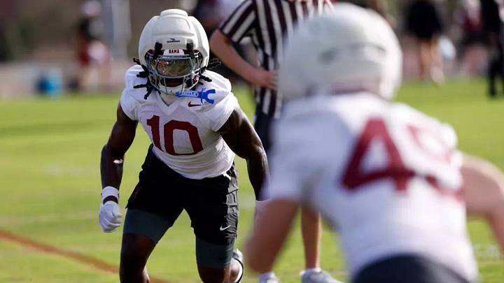 Alabama Defensive Back Jireh Edwards (10) during practice at Thomas-Drew Practice Fields in Tuscaloosa, AL on Sunday, Mar 8, 2026. Alabama Defensive Back Jireh Edwards (10) during practice at Thomas-Drew Practice Fields in Tuscaloosa, AL on Sunday, Mar 8, 2026.