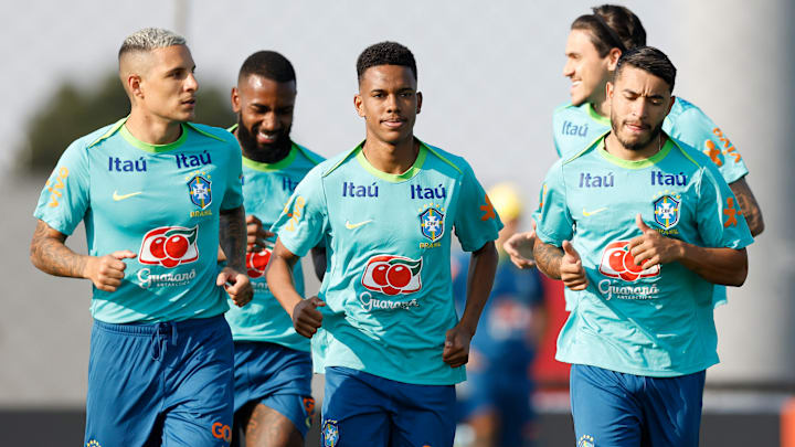Seleção Brasileira possui diversos jogadores que atuam no país natal, como Arana, do Atlético-MG, Estêvão, do Palmeiras, e William, do Cruzeiro
