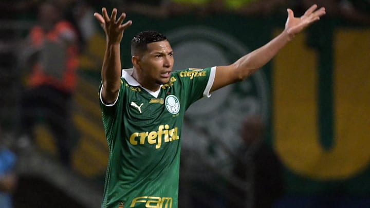 Rony, do Palmeiras, tem indefinição sobre futuro 