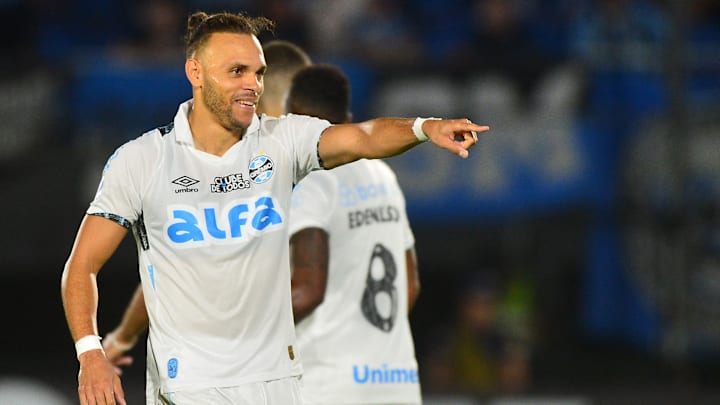 Grêmio busca vitória para ter chances de classificação direta às oitavas de final Grêmio busca vitória para ter chances de classificação direta às oitavas de final