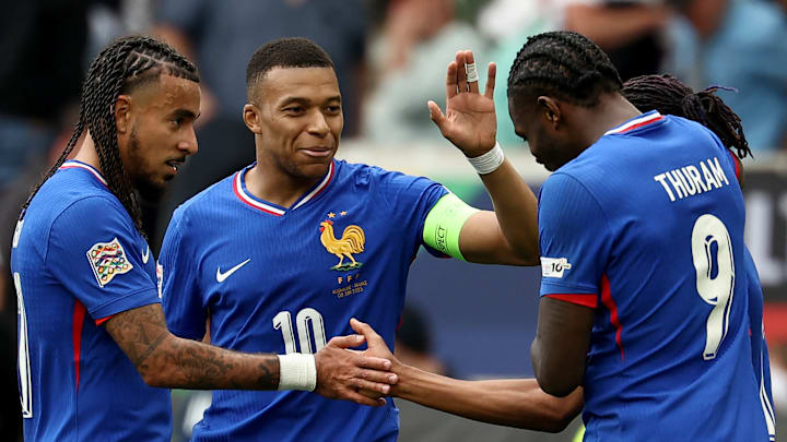 Mbappé chegou ao gol de 50 pela Seleção Francesa. Mbappé chegou ao gol de 50 pela Seleção Francesa.