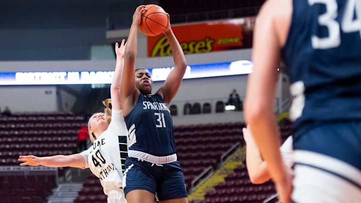 Wyomissing's Amaya Stewart (31).