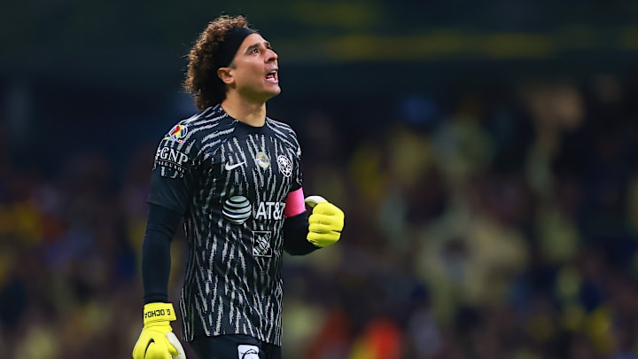 Guillermo Ochoa podría salir del América