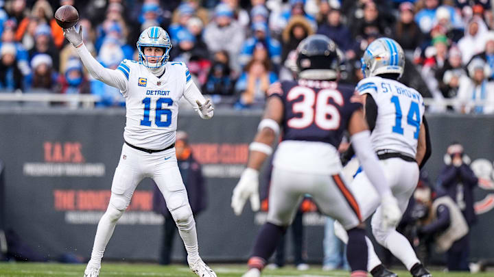 Lions quarterback Jared Goff took apart the Bears' secondary last year on a 29-degree day, dispelling the notion he can't play in the cold. Or did he?