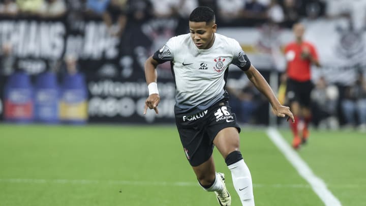 Wesley em partida do Corinthians. Wesley em partida do Corinthians.