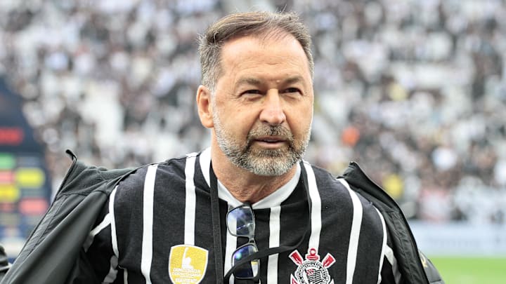 Augusto Melo enfrenta processo de impeachment no Corinthians 