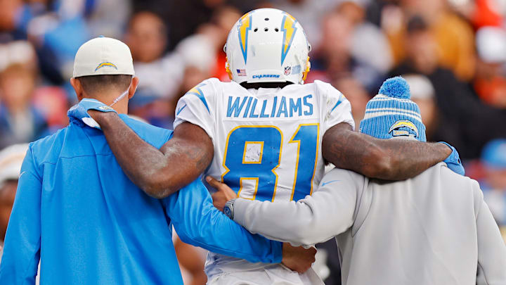 Los Angeles Chargers v Denver Broncos