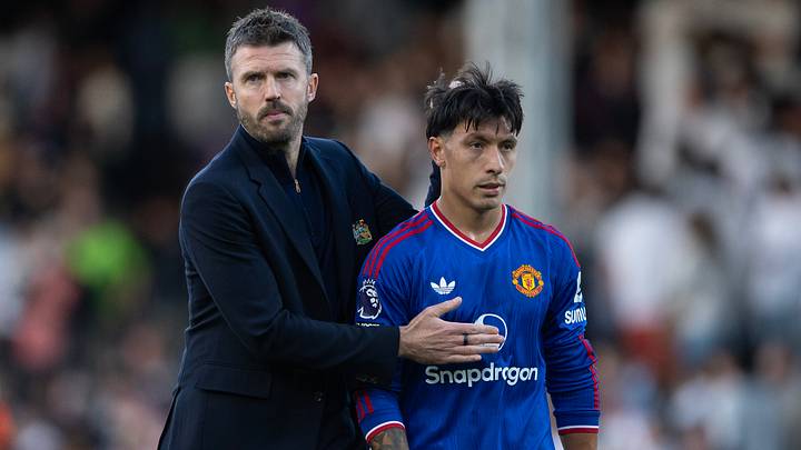 Michael Carrick, Lisandro Martinez, Manchester United Michael Carrick, Lisandro Martinez, Manchester United