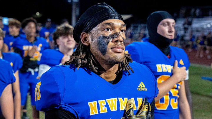 An Auburn freshman linebacker is already garnering significant attention. An Auburn freshman linebacker is already garnering significant attention.