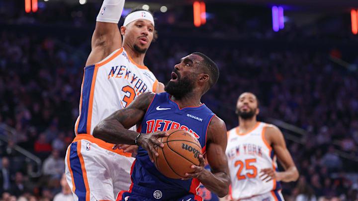 Dec 7, 2024; New York, New York, USA; Detroit Pistons forward Tim Hardaway Jr. (8) goes to the basket as New York Knicks guard Josh Hart (3) defends during the first half at Madison Square Garden. Mandatory Credit: Vincent Carchietta-Imagn Images Dec 7, 2024; New York, New York, USA; Detroit Pistons forward Tim Hardaway Jr. (8) goes to the basket as New York Knicks guard Josh Hart (3) defends during the first half at Madison Square Garden. Mandatory Credit: Vincent Carchietta-Imagn Images