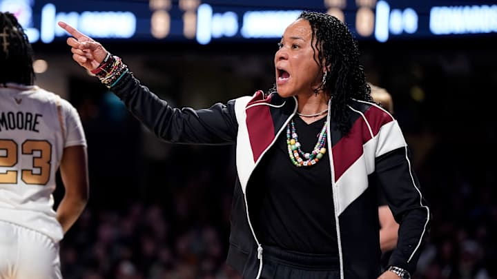 South Carolina head coach Dawn Staley works with her team against the Vanderbilt during the second quarter at Memorial Gym in Nashville, Tenn., Sunday, Feb. 23, 2025.