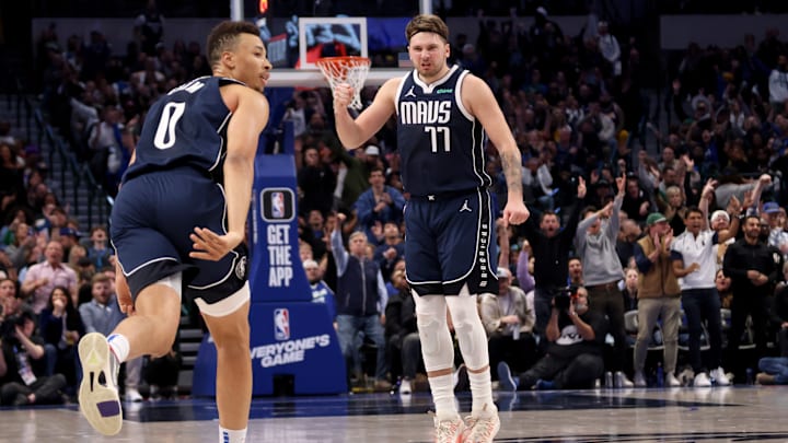 Los Angeles Lakers v Dallas Mavericks