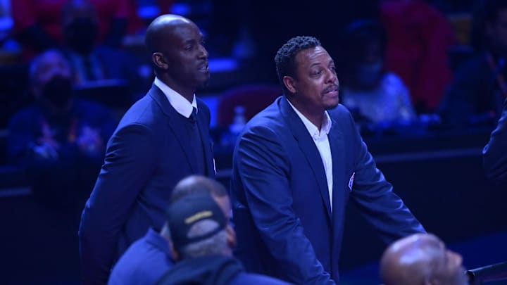 Feb 20, 2022; Cleveland, Ohio, USA: Kevin Garnett and Paul Pierce talk during halftime during the 2022 NBA All-Star Game at Rocket Mortgage FieldHouse. Mandatory Credit: David Richard-Imagn Images Feb 20, 2022; Cleveland, Ohio, USA: Kevin Garnett and Paul Pierce talk during halftime during the 2022 NBA All-Star Game at Rocket Mortgage FieldHouse. Mandatory Credit: David Richard-Imagn Images