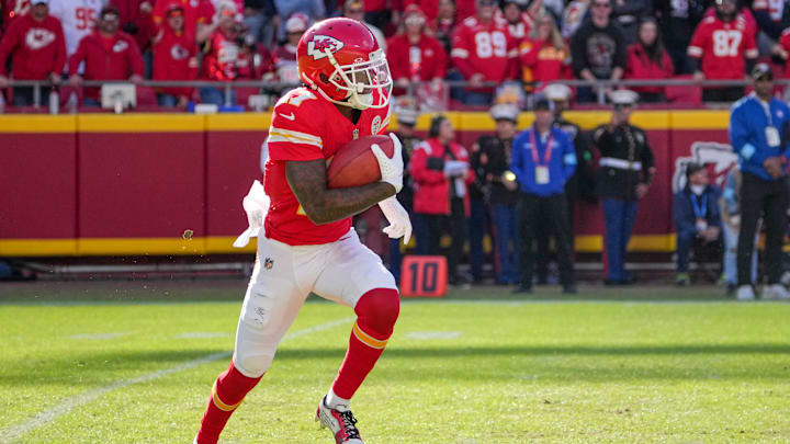 The Green Bay Packers are signing veteran wide receiver Mecole Hardman to a one-year deal.