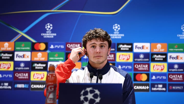 FBL-EUR-C1-PSG-PRESSER