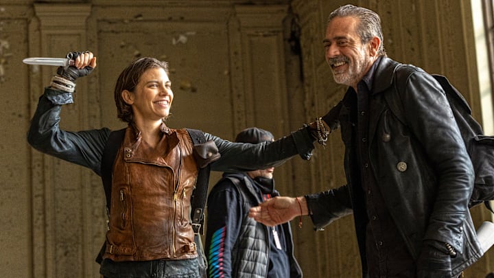 BTS, Lauren Cohan as Maggie Rhee, Jeffrey Dean Morgan as Negan - The Walking Dead: Dead City _ Season 1, Episode 6 - Photo Credit: Peter Kramer/AMC