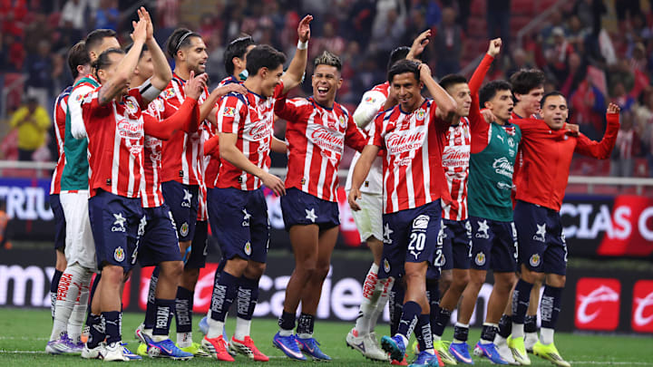 Chivas se llevó el Clásico Nacional ante su afición en el Estadio Akron