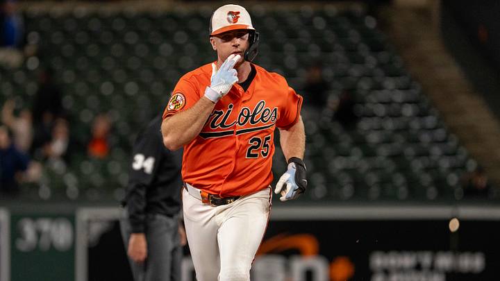 Sep 21, 2026; Baltimore, Maryland, USA; Baltimore Orioles first baseman Pete Alonso (25) celebrates a home run during the eighth inning at Oriole Park at Camden Yards. Mandatory Credit: Jamie LeBlanc-Imagn Images Sep 21, 2026; Baltimore, Maryland, USA; Baltimore Orioles first baseman Pete Alonso (25) celebrates a home run during the eighth inning at Oriole Park at Camden Yards. Mandatory Credit: Jamie LeBlanc-Imagn Images