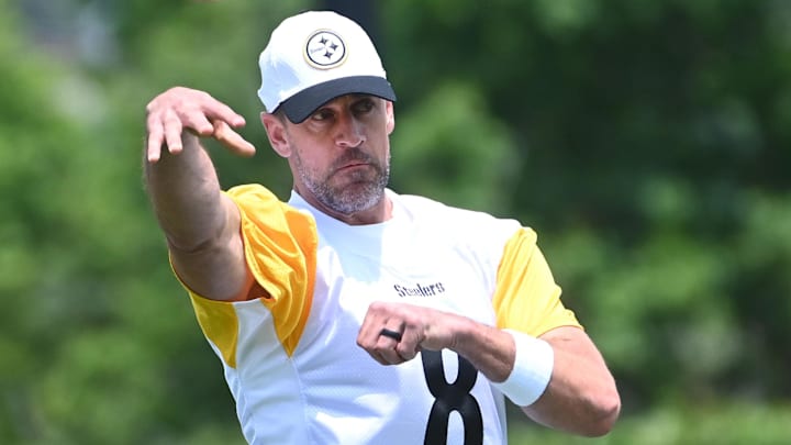 Pittsburgh Steelers quarterback Aaron Rodgers