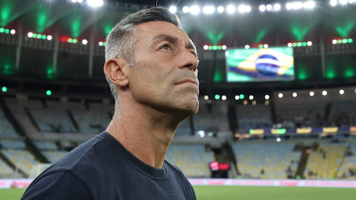 Pedrinho Caixinha seria um bom nome para assumir o Vasco da Gama Pedrinho Caixinha seria um bom nome para assumir o Vasco da Gama