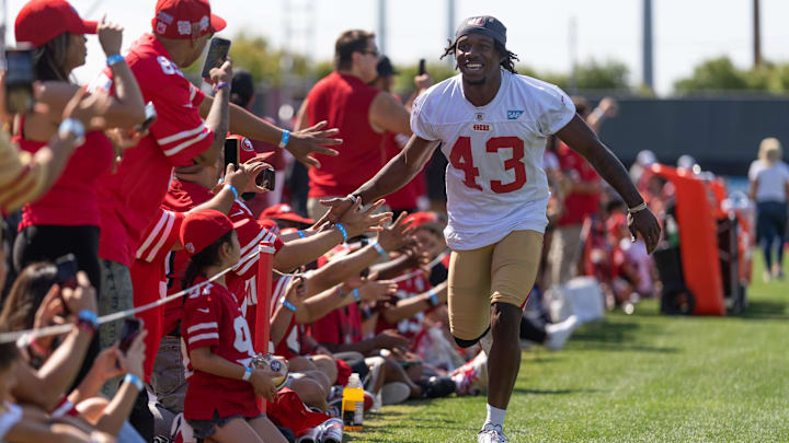 San Francisco 49ers cornerback Qwuantrezz Knight (43)