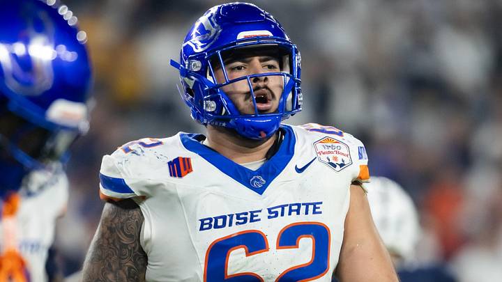 Boise State Broncos offensive lineman Roger Carreon. Boise State Broncos offensive lineman Roger Carreon.