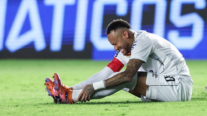 Neymar busca rápida recuperação antes de se apresentar à Seleção Brasileira