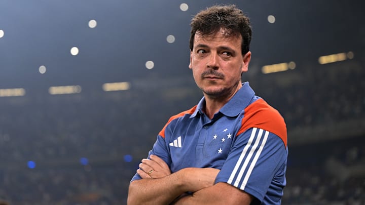 Fernando Diniz busca a primeira vitória no comando do Cruzeiro