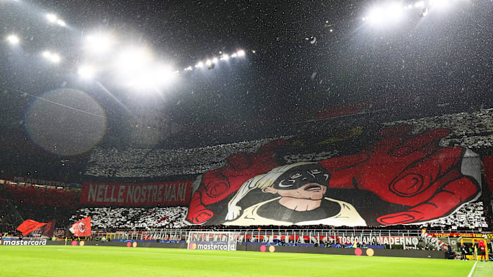 Le tifo de San Siro face au Napoli Le tifo de San Siro face au Napoli