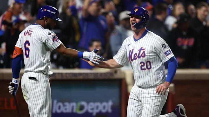 Alonso smacked a three-run homer in the first inning of Game 5 to give the Mets a 3–0 lead.