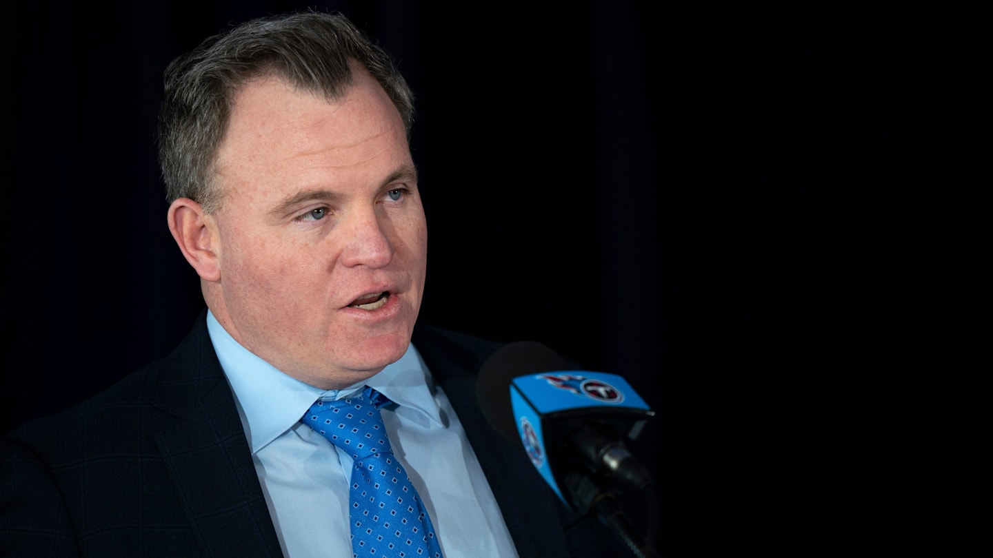 Titans Hire Mike Borgonzi's Brother as LB Coach