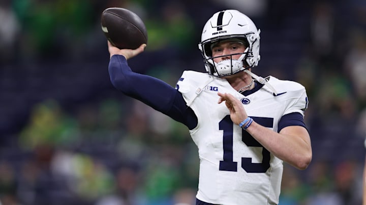 Penn State Nittany Lions quarterback Drew Allar (15) warms up before a game against the Oregon Ducks