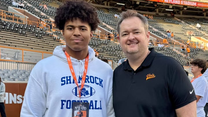Benjamin Ezuika with Vols head coach Josh Heupel