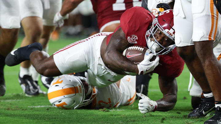 Oct 18, 2025; Tuscaloosa, Alabama, USA; Alabama Crimson Tide running back Jam Miller (26) inches toward the goal line in the first quarter against the Tennessee Volunteers at Saban Field at Bryant-Denny Stadium. Mandatory Credit: David Leong-Imagn Images