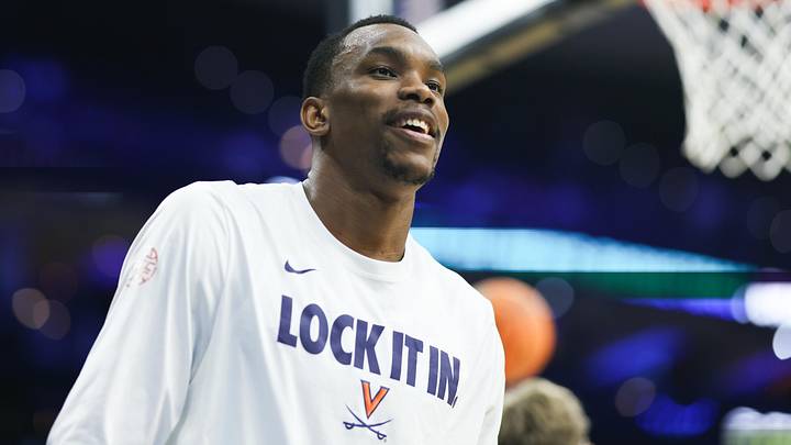 Mar 20, 2026; Philadelphia, PA, USA; Virginia Cavaliers center Ugonna Onyenso (33) warms up before the game against the Wright State Raiders during a first round game of the men's 2026 NCAA Tournament at Xfinity Mobile Arena. Mandatory Credit: Bill Streicher-Imagn Images Mar 20, 2026; Philadelphia, PA, USA; Virginia Cavaliers center Ugonna Onyenso (33) warms up before the game against the Wright State Raiders during a first round game of the men's 2026 NCAA Tournament at Xfinity Mobile Arena. Mandatory Credit: Bill Streicher-Imagn Images
