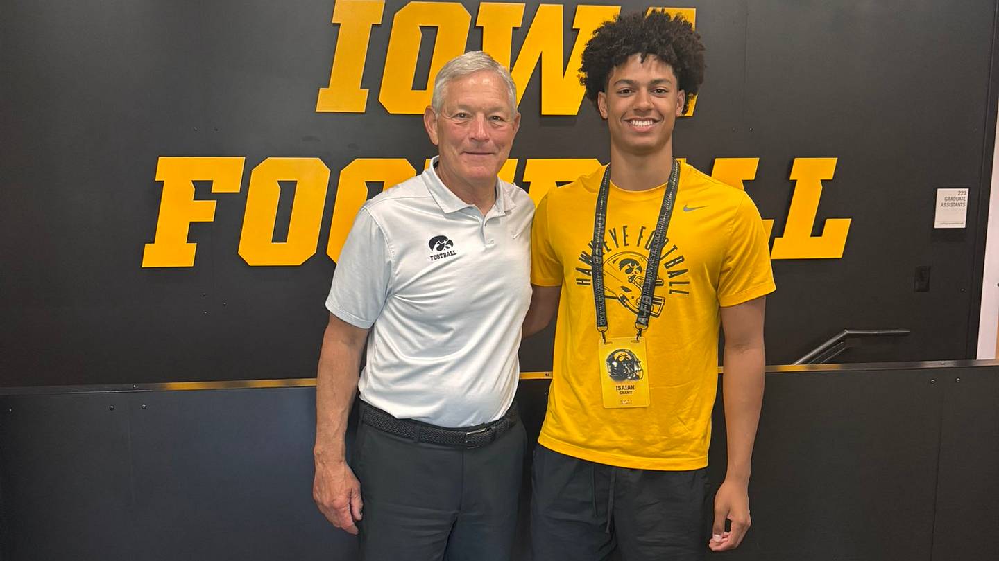 Iowa High School Standout Isaiah Grant Picks Up Surprise On-Site Power Four Offer
