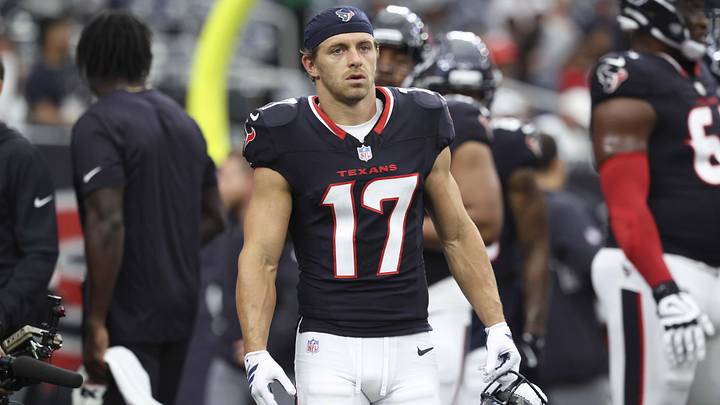 Aug 16, 2025; Houston, Texas, USA; Houston Texans wide receiver Braxton Berrios (17) stands on the field before the game against the Carolina Panthers at NRG Stadium. Mandatory Credit: Troy Taormina-Imagn Images Aug 16, 2025; Houston, Texas, USA; Houston Texans wide receiver Braxton Berrios (17) stands on the field before the game against the Carolina Panthers at NRG Stadium. Mandatory Credit: Troy Taormina-Imagn Images