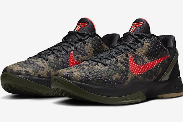 kobe orange and black shoes